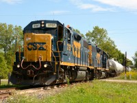 CSX2757 with 2561 cross Tashmoo Ave. in Sarnia.