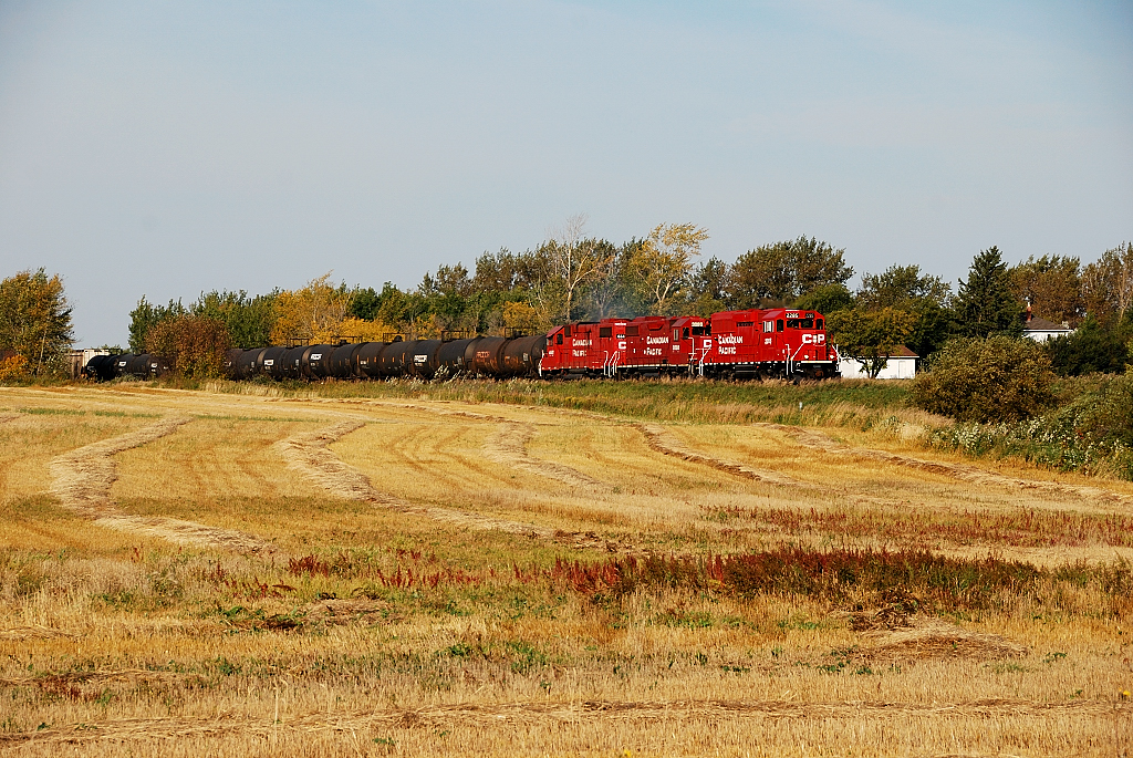 CP N16 departs Wynyard for the Tisdale sub with CP 2285+ CP 3080+CP(ex SOO) 4441