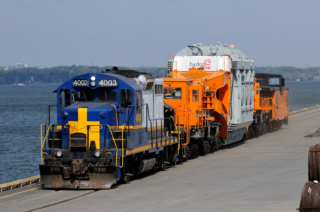 SOR 4003 pulls HEPX 200 off of Pier 14 of Hamilton Port. The massive transformer is destined for Hydro One's Trafalgar Transformer Station west of Mississauga, Ontario.