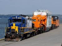 SOR 4003 pulls HEPX 200 off of Pier 14 of Hamilton Port. The massive transformer is destined for Hydro One's Trafalgar Transformer Station west of Mississauga, Ontario.