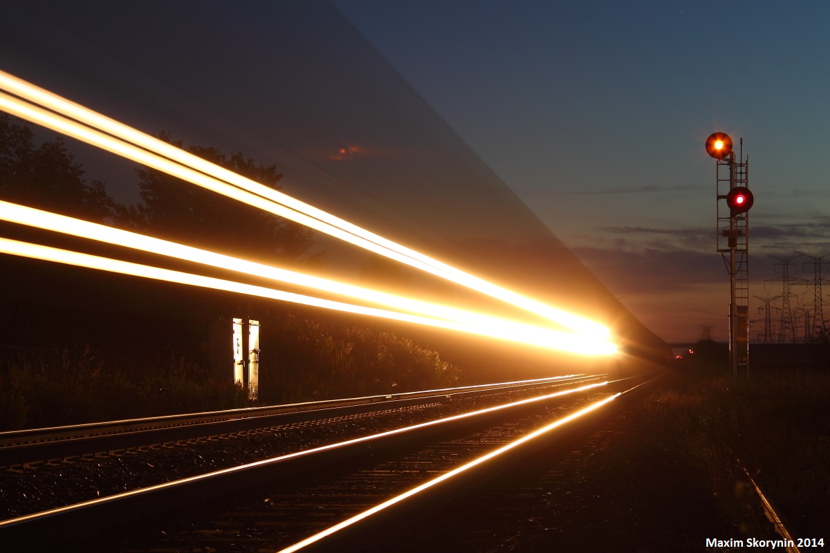 CP 142 tears it through Lisgar GO Station Rail with a solo GEVO, being 8786. The low long exposure shot made this photograph pretty cool!