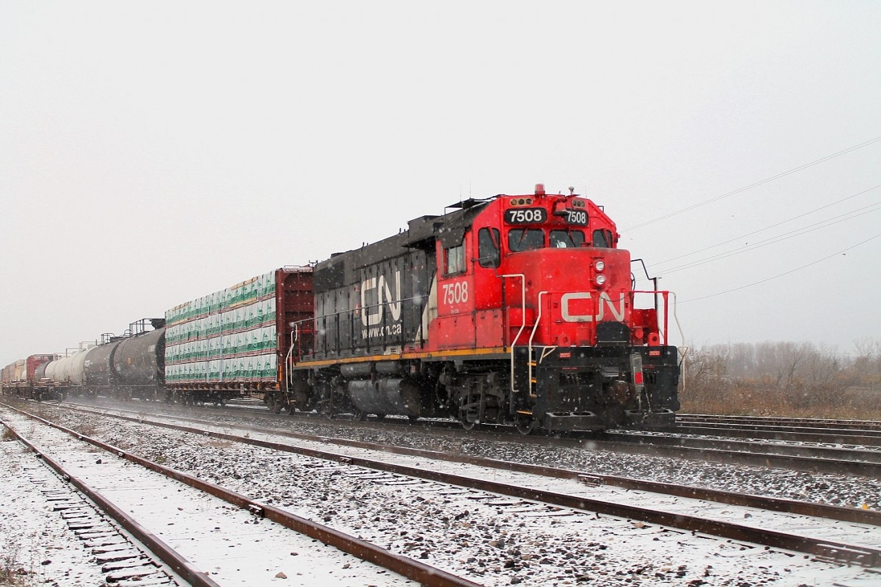 Having set off early in bright sunshine and survived white out conditions half way to Paris, I heard a stopped order had been placed on traffic. A truck had hit a bridge at mile 63! Having resigned myself to a quiet morning it was anything but. After 50mins the order was lifted and a procession of trains started. On the rear of the first westbound 7508 was hauled "dead".