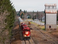 After stopping for a quick coffee, T07 is once again on the move. Behind the power is a W5 dimensional that was pulled out of GE yesterday by the Peterborough switcher.