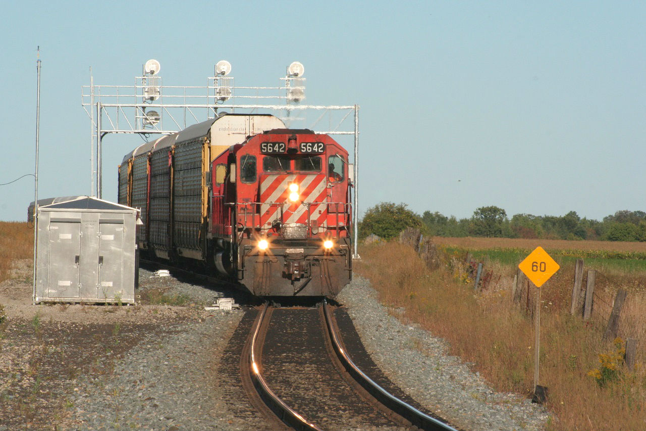 Two CP SD40-2s lead, what I think, is the westbound London Pick-up. The train was either about to depart or continue with its work.