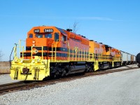 RLHH 595 with RLHH 3403, 3049 & 3404 start their day by switching out 597's train that arrived earlier in the morning from CN in Brantford. The bright late-fall sun really shows the difference in orange paint applied to 3403 (at NRE in Paducah, KY) and 3049 (at LDS in Sarnia). 