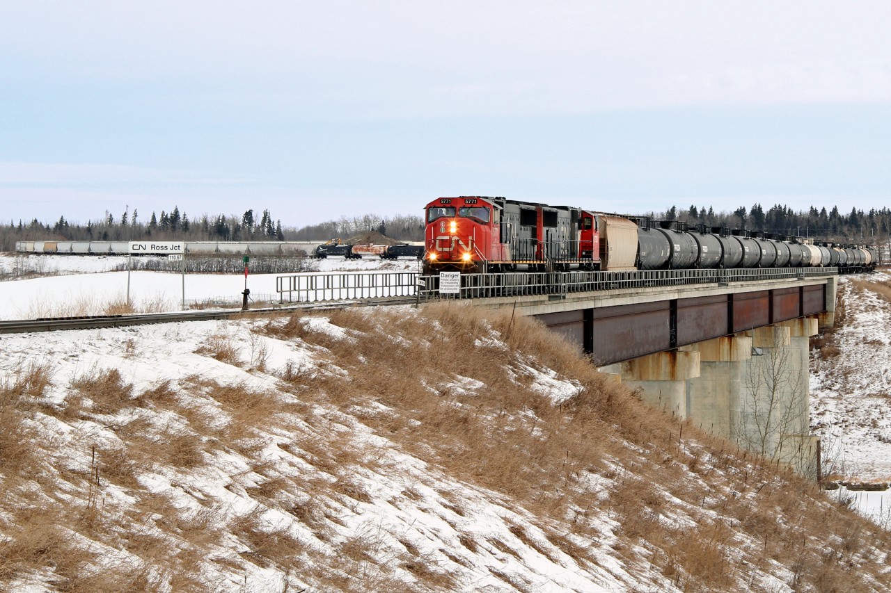 CN SD75I's 5771 and 5735 cross the North Saskatchewan River with a southbound on CN's Vegreville Sub.