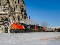 CN SD70M-2s 8901 and 8024 pull towards Jasper with train M303.