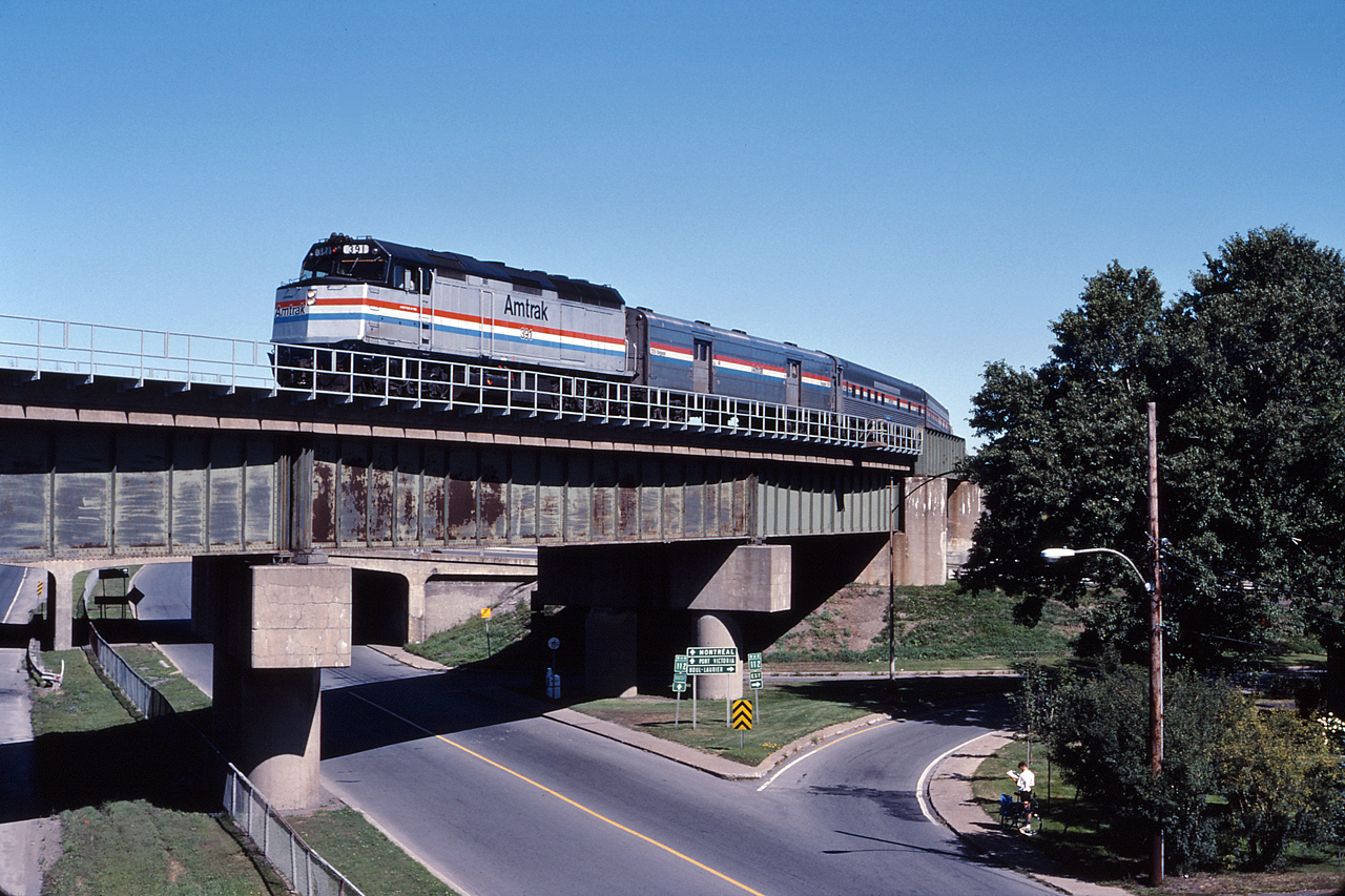 AMTK 391 leads train 694 over the Seaway diversion, about to cross onto the Island of Montreal.