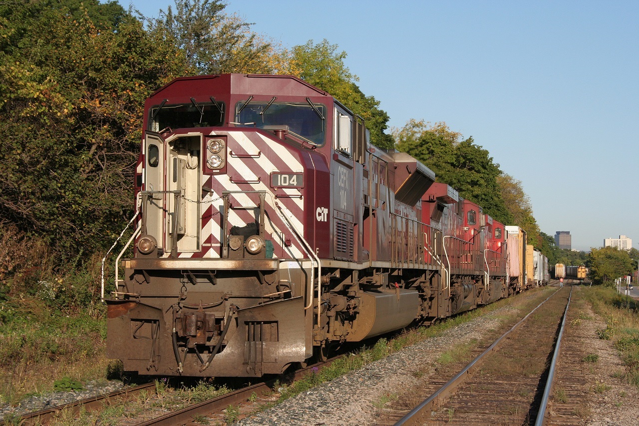 CEFX 104, CP 9537 and CP 8519 getting ready to depart Hamilton for Fort Erie.