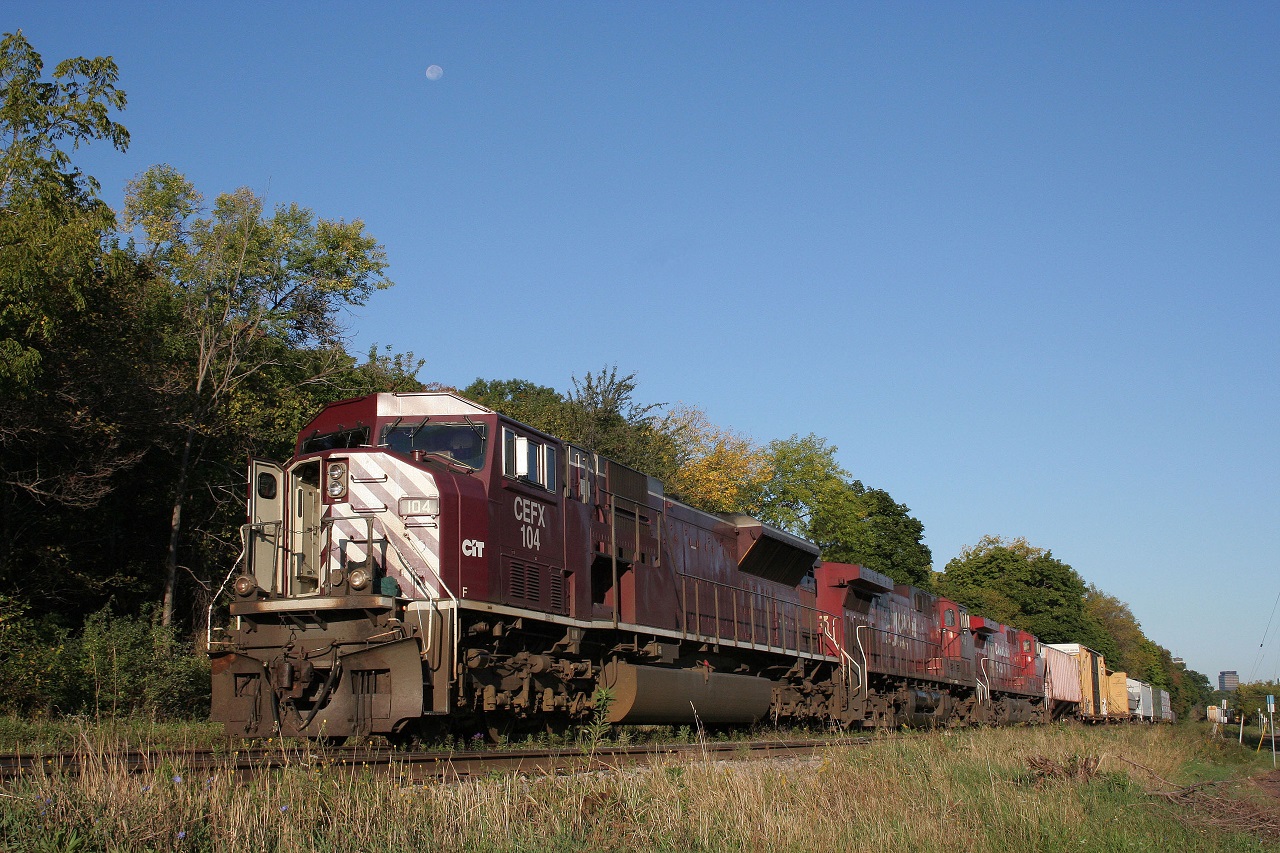 CEFX 104, CP 9537 and CP 8519 getting ready to depart Hamilton for Fort Erie.