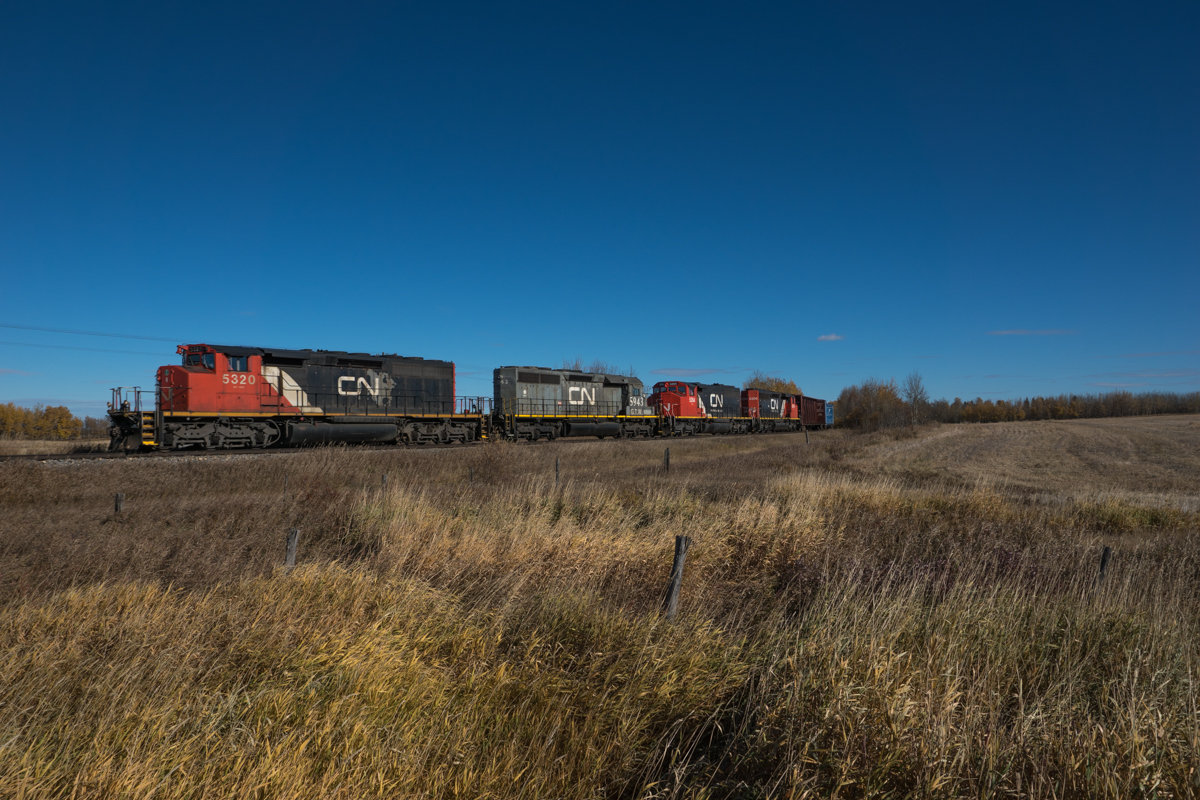 Railpictures.ca Andrew Stott Photo CN 419 approaching Busby Alberta