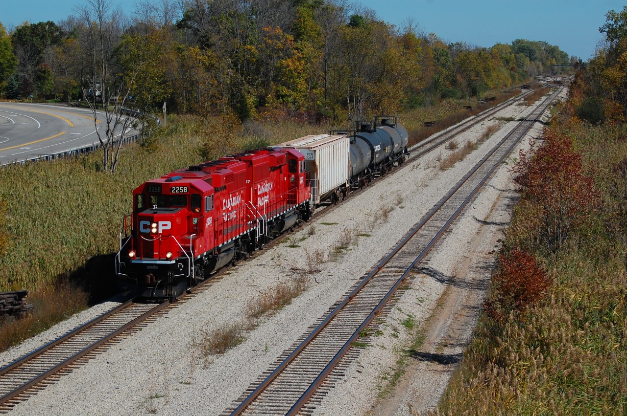 CP 2258 North at Brookfield returning back to Welland from the Montose Sub.