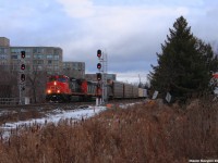 My first catch of 2015 seems okay, manifest train M31441 from Winnipeg led by Illinois Central 2721, followed by a SD60F and DASH 8-40CM, and a DASH 9-44CW as DPU. Now that they have put signals up at this spot I've known for a long time, the shot is actually pretty decent and I will definitely come back for more. Now, to get a train in perfect light here...  