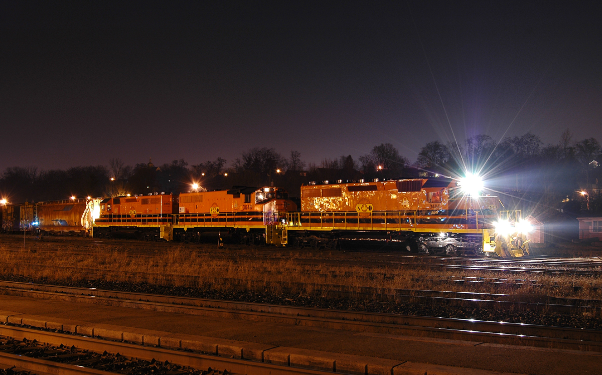 RLHH 3404 - RLHH 3049 - RLHH 3403 paused in Brantford Yard with an "early" running SOR 597