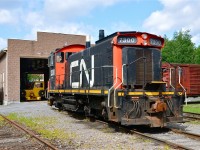 Last June, CP 318 dropped off CN 7300 (an SW1200RSm) at Exporail, as CN had donated it to the museum. Here it sits outside the shop area, where a trackmobile is barely visible. CN 7300 was built by GMD in London, Ontario as CN 1382 in 1960. CN rebuilt it in 1987 when it got its new number. A few months later CN 7300 was repainted into its original paint scheme.