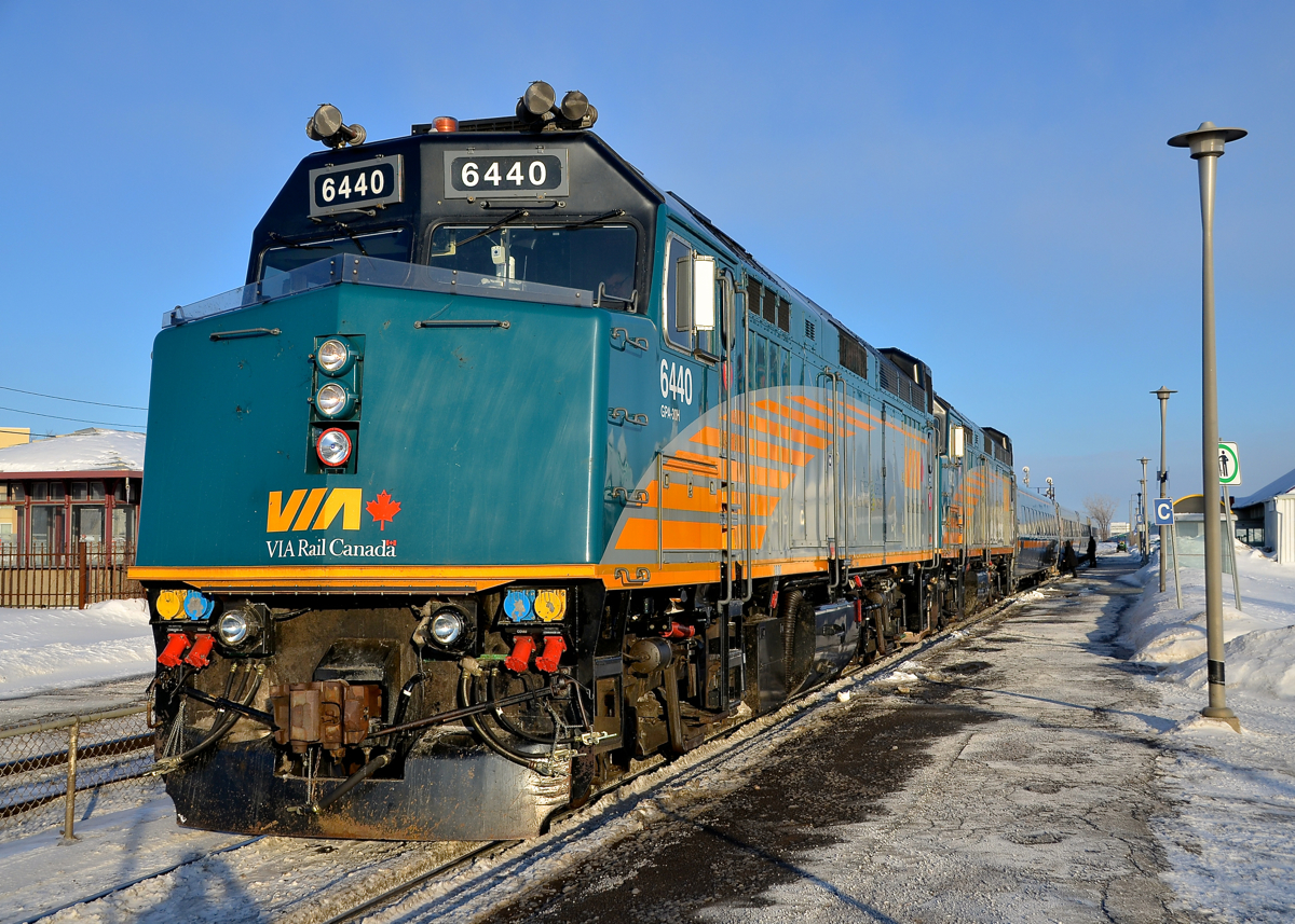 More than one engine on a VIA train in the corridor has become rare, so it was nice to shoot VIA 67 with two engines (VIA 6440 & VIA 6402) in nice winter light this afternoon.
