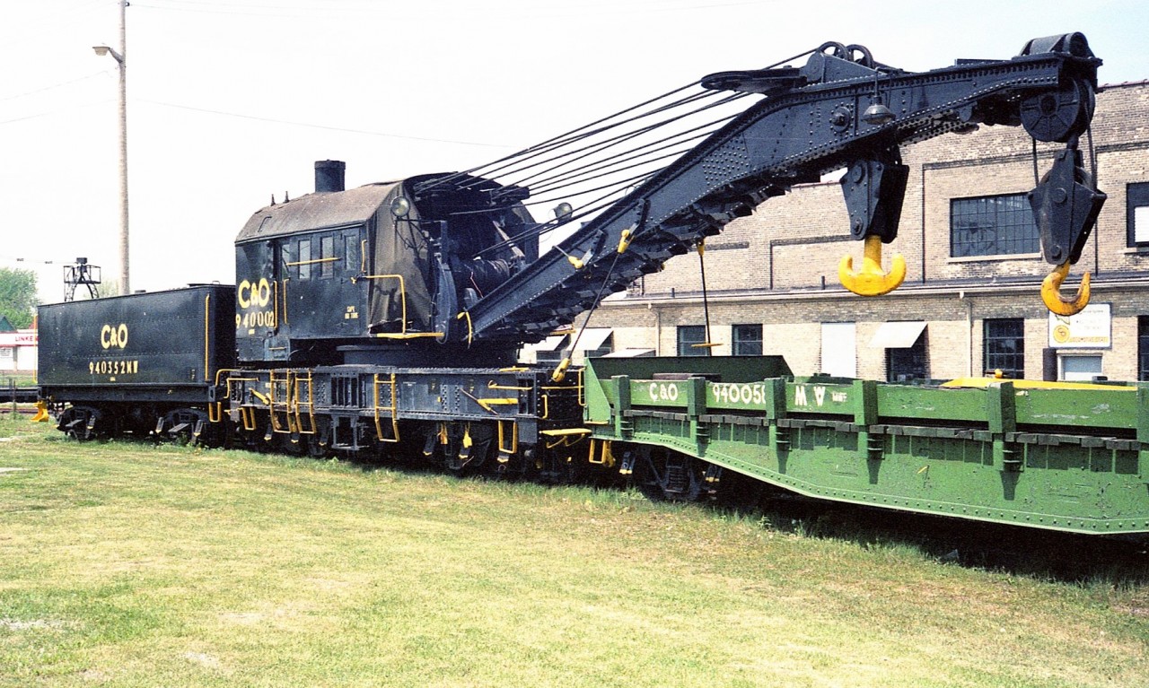 After viewing Mr. Mooney's photo I did a little searching & found this auxiliary hook at the same location. It appears to be steam powered. I never saw it in operation. Was always on standby. If my memory serves me correctly it went to London for scrap. Any updates or corrections?