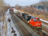 <b>Solo ex-ATSF Dash8 in charge.</b> CN X400 with tonnage for Joffre Yard near Quebec City is powered by CN 2149, a Dash8-40CW built for ATSF as ATSF 828 in 1992.