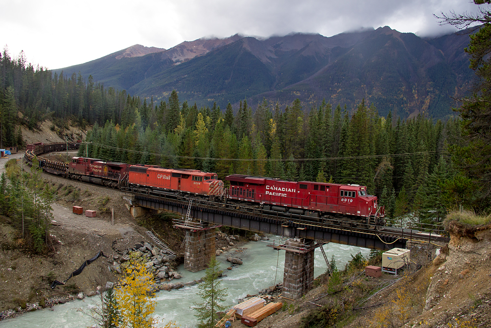 Eastbound manifest 204 is seen crossing the Ottertail Bridge, as it closes in on Field, BC for a crew change. An neat observation was to see "Red Barn" 9014 back on her old territory, when these units ruled the rails around here.