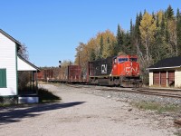 After lifting a cut of cars from the interchange track, 572 will shortly depart Franz and be on its way towards Hawk Junction.  Franz used to support a steady population of people involved in the forestry and mining industries.  Now all that is left is several (mostly) abandoned buildings and old foundations.