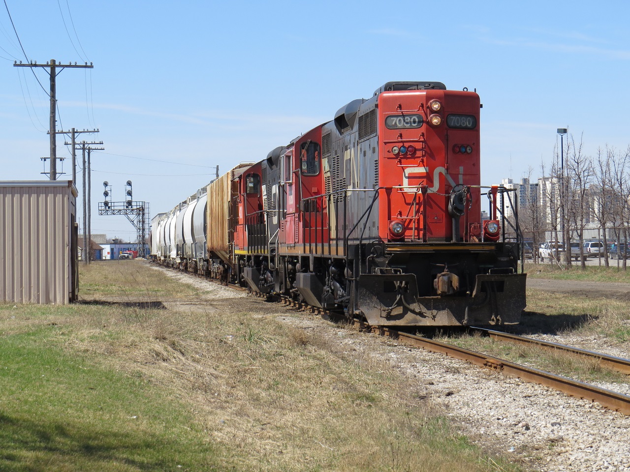 CN L511 waits on the GEXR Geulph Sub for over an hour for clearence on to the Dundas Sub.