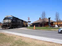 
The 528 taking slowly , the curve in front of the old CN station in the downtown of St-Jean sur Richelieu Qc !