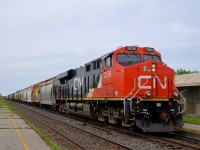 CN has really been getting good use out of their new ES44AC's out east, with a number of trains running with a 1+1 setup, such as CN 310, 368 or in this case X372. CN 2938 and CN 2812 mid-train lead CN X372 through Dorval with a whopping 189 cars in tow.