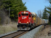 Rounding the curve at Killean CP 6228 holds the lead on the usually interesting CP Train 147, a nice departure from the 90% General Electrics that seem to occur on CP around here especially in the spring/summer/fall.

