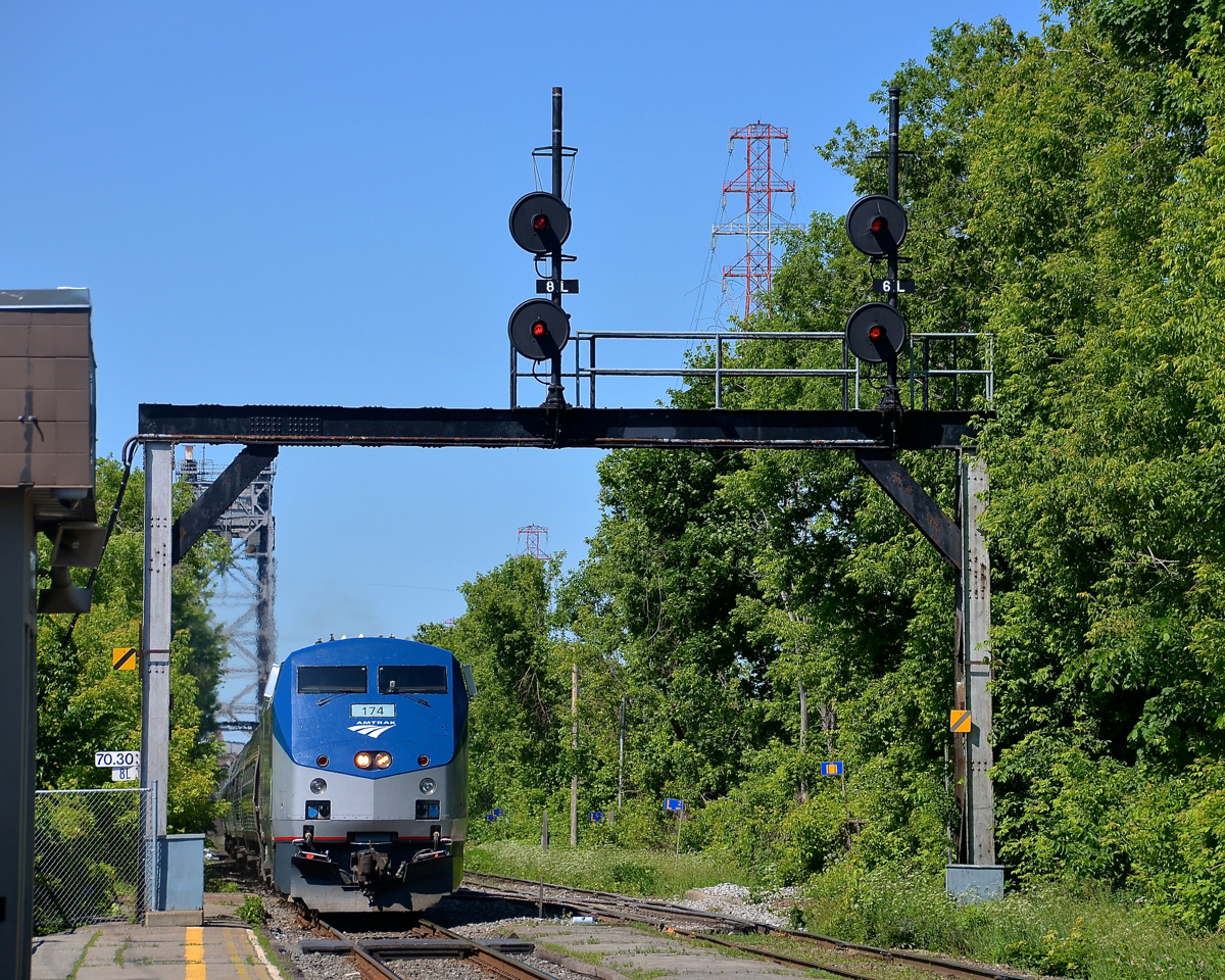 The southbound Adirondack approaches St-Lambert where it will pick up a few passengers before continuing on towards New York.