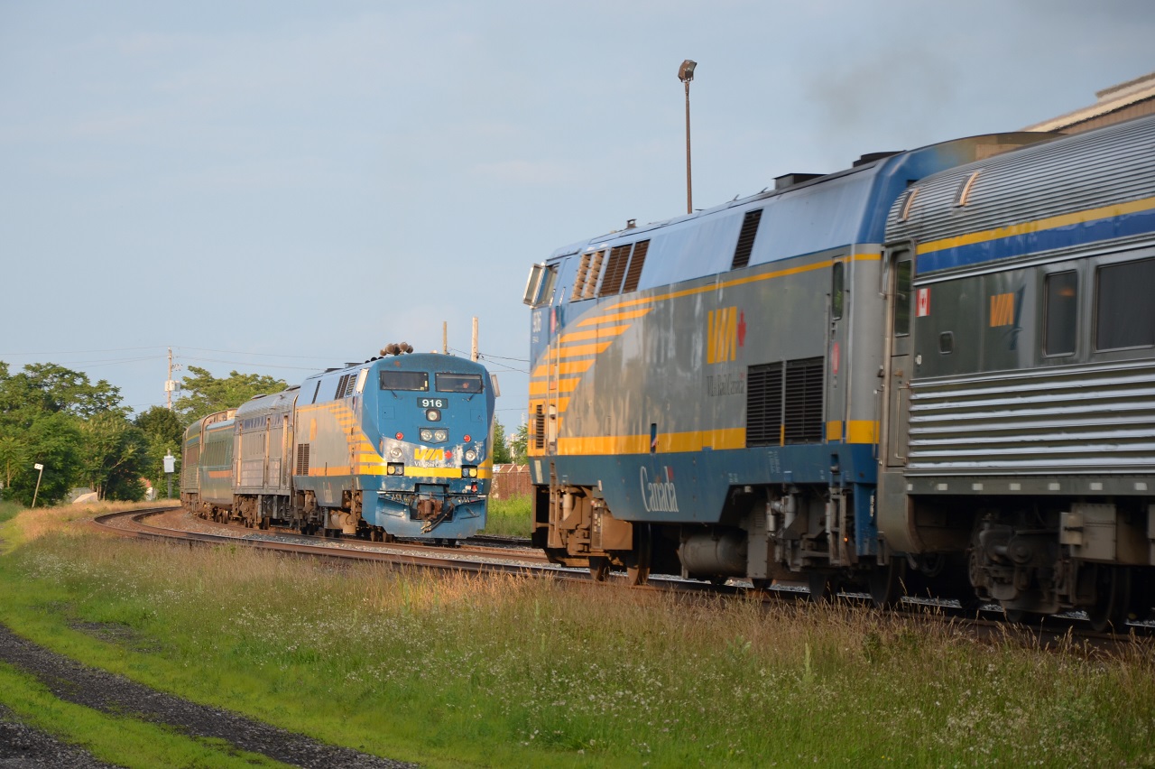2 VIAs meet near Adelaide Road