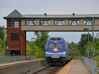 AMT 814 with AMT 1360 has arrived at Mont-St-Hilaire station, the end of this commuter line.