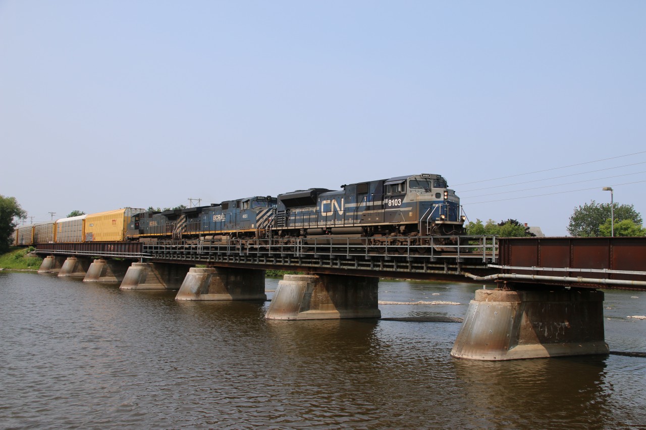 We drove about 700km one-way for this epic consist on 306 at this location.  Bringing up the rear as DP was 2893.
