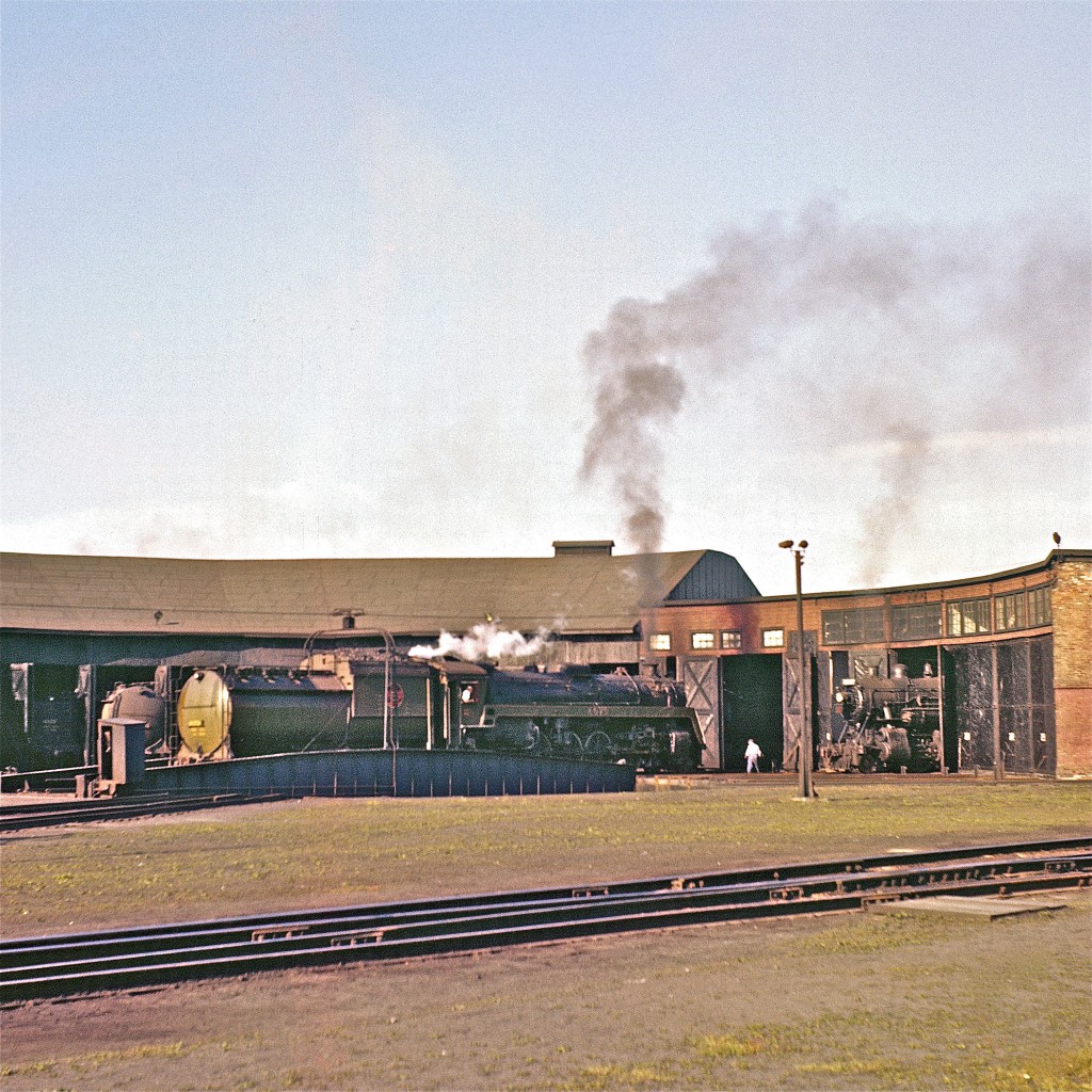 Niagara Falls roundhouse, circa 1959.