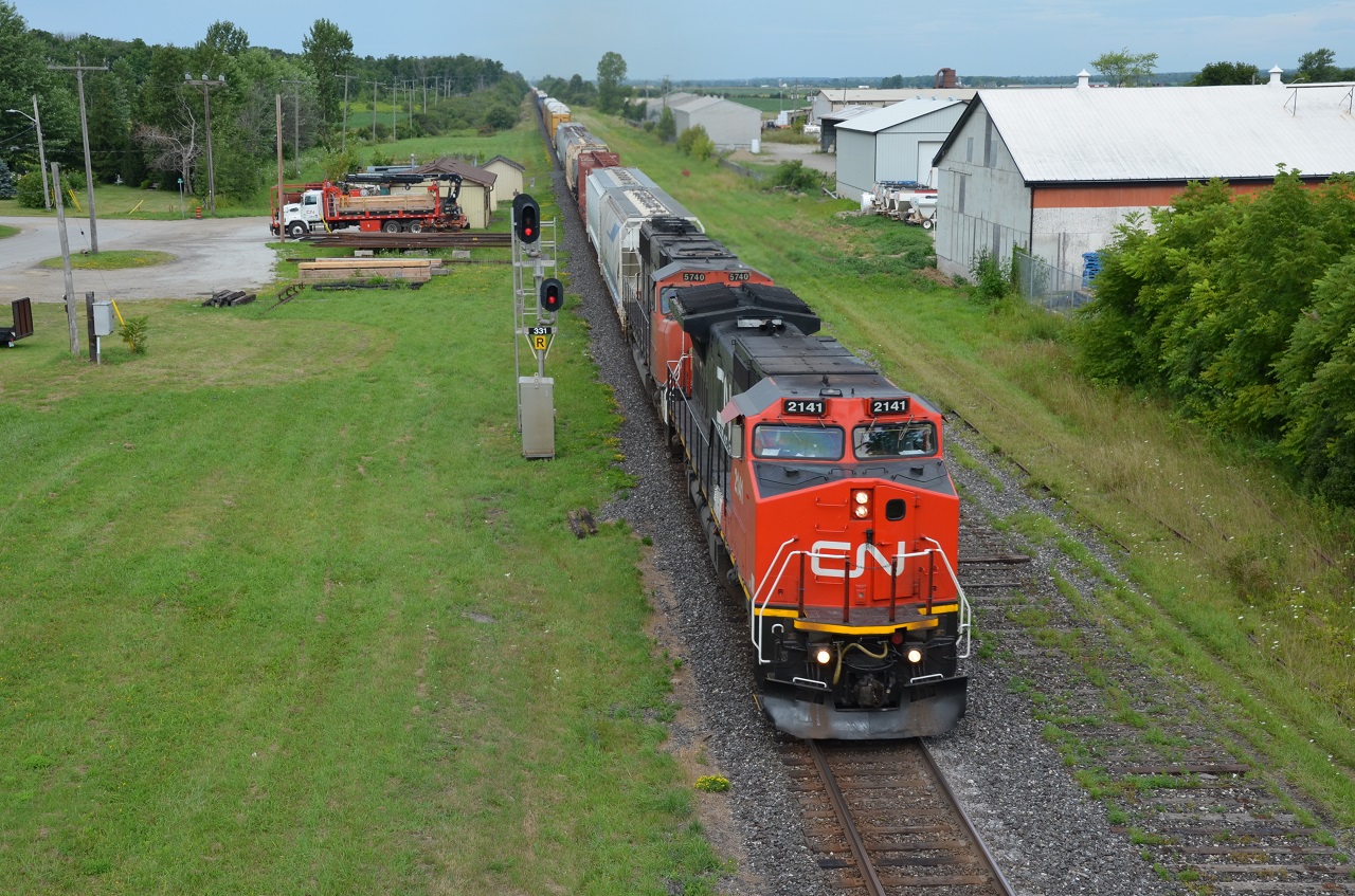 As soon as I arrive CN M384 has the signal through Watford on the single track portion of the Strathroy Sub.