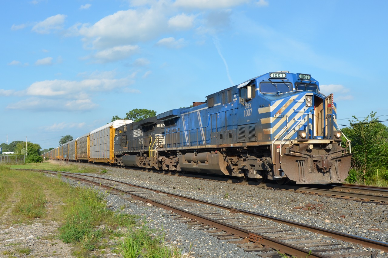 This is the second 147 in three days to have NS trailing power. It was also nice to see a CP train without CP power. Ariving in London around 7pm, CP 147 would have to meet 2 WB (244 & 550) and work in London. They would leave almost 3 hours later.