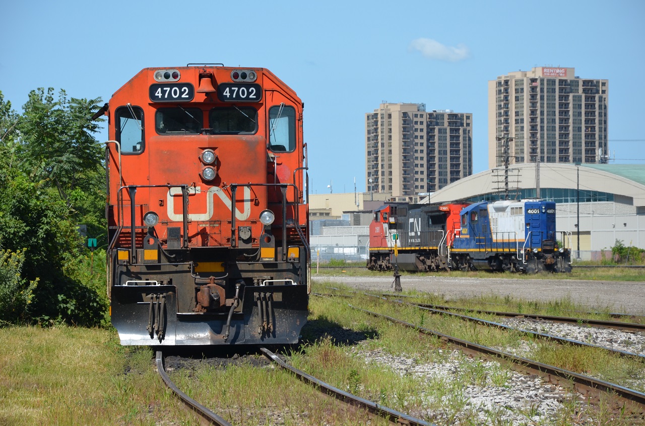 Does anyone know whether RLK 4001 was sent for a repaint or was it picked up by GEXR 433 later that evening?