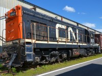 <b>Newfoundland power, leaning.</b> CN 805 is a narrow gauge export model (GMD G8) built in 1956 for CN's lines in Newfoundland. It is not in the best shape and is leaning heavily.