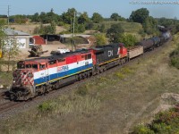 CN 331 cruises by Garden Ave in Brantford with the class leader of the BCOL's on the point.  4601 was looking pretty snazzy with a fresh wash and some nice autumn sun.