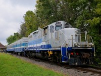 <b>A 100% AMT consist for diesel weekend.</b> Exporail's excursion train is stopped in front of the Des Bouleaux station with an all-AMT consist for the first time (GP9 AMT 1311, generator car AMT 603 and coach AMT 827).