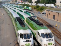 <b>GO North Bathurst Yard.</b> GOT 607 & GOT 664 are both in the new paint scheme as they lay over in the GO North Bathurst Yard.