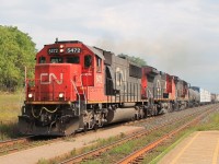 Recently I had begun to wonder what had happened to all the "recycled" locos? Today I got my answer with this long westbound with many tank cars on the front. The power was SD60 5472, C40-8W 2198 and C40-8 2123.