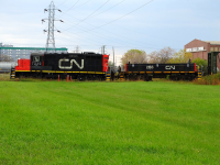 CN 7239 and 268 are hard at work in the Fort Garry Industrial, preforming some shunting before pulling onto the CN Letellier and pushing back onto the other track just south to continue shunting, and switching out cars. After switching out both spurs, they pulled their freight to Fort Rouge Yard.