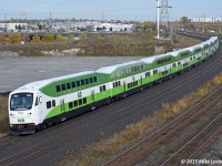 A driving by the Oshawa GO station on the M-C 401, an opportunity presented itself so I couldn't resist shooting this thing. I don't mind the new cab car design, looks nice enough. Not a fan of the new image. 1617hrs.