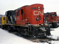 "Ear-muffed" RS-18 waits at an open turntable track in Halifax. 
Were these devises/shrouds removable? I do not recall ever seeing them during the warmer months.