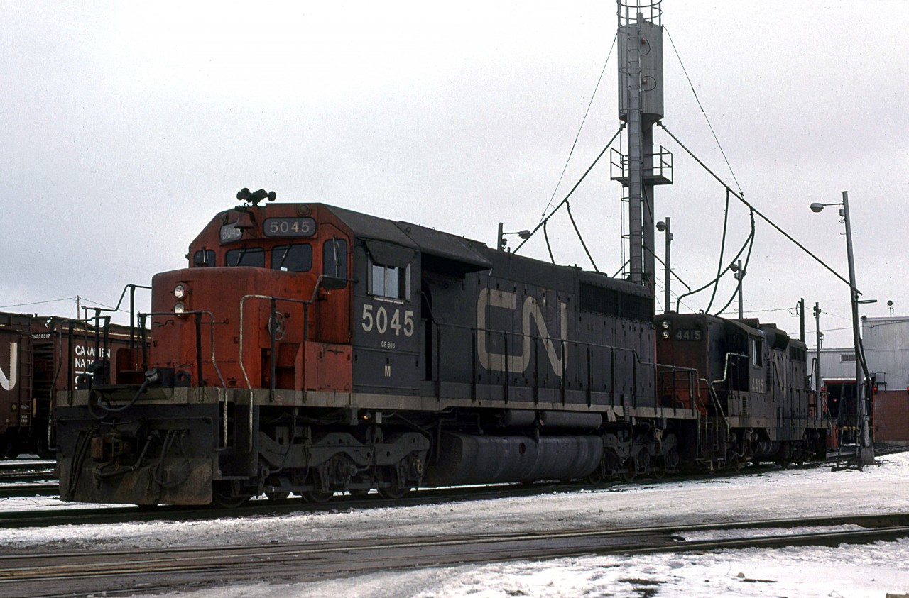 I was in Senneterre for a short time, while on a Co-op job to re-open the Croiner Gold mine (remember when gold was at $600, and it was never going to fall?).
This is one of the few not-so-exciting photos that I took during that period. Probably the only thing of note is the location, itself.