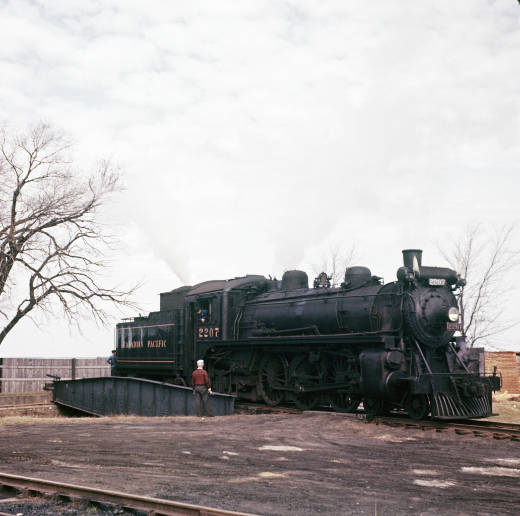 On a nearly colourless day, the late Del Rosamond captured Pacific-type #2207 backing onto the Pembroke turntable.