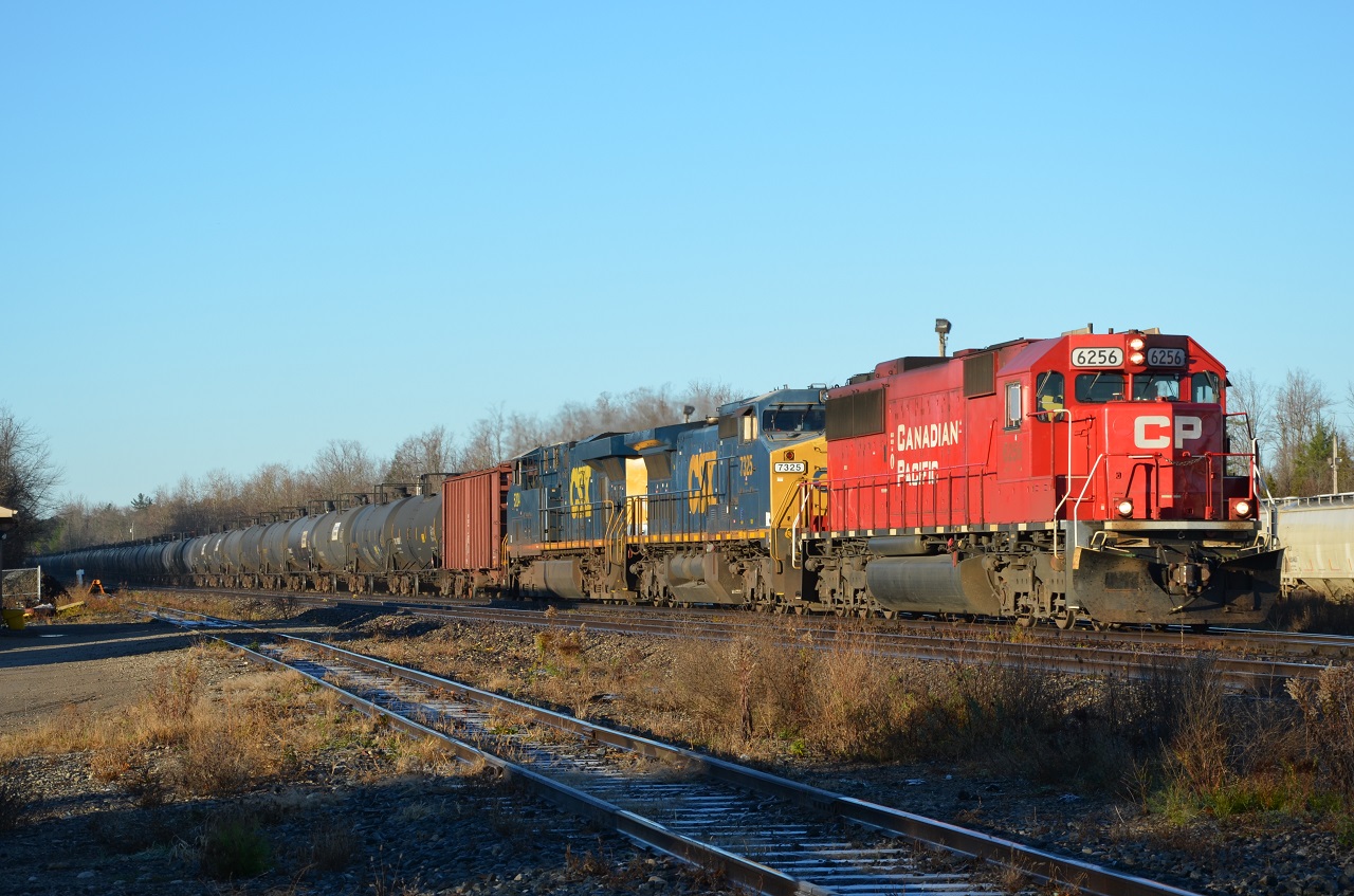 After sitting in Detroit for a few hours the night before and a CP SD60 added on to lead after passing the Chesterton railcam, CP 650 arrives in Guelph Jct. as the sun rises.
