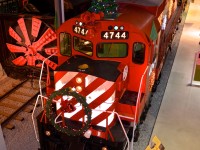 <b>A one of a kind MLW, ready for Christmas.</b> CP 4744, the only MLW M640 ever built has been decorated for Christmas for the first time this year at Exporail.