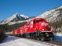 A trio of very new looking GP20eco engines on the Exshaw switcher today. Returning after switching Gap. Never caught the GP9's out here, these will do. 