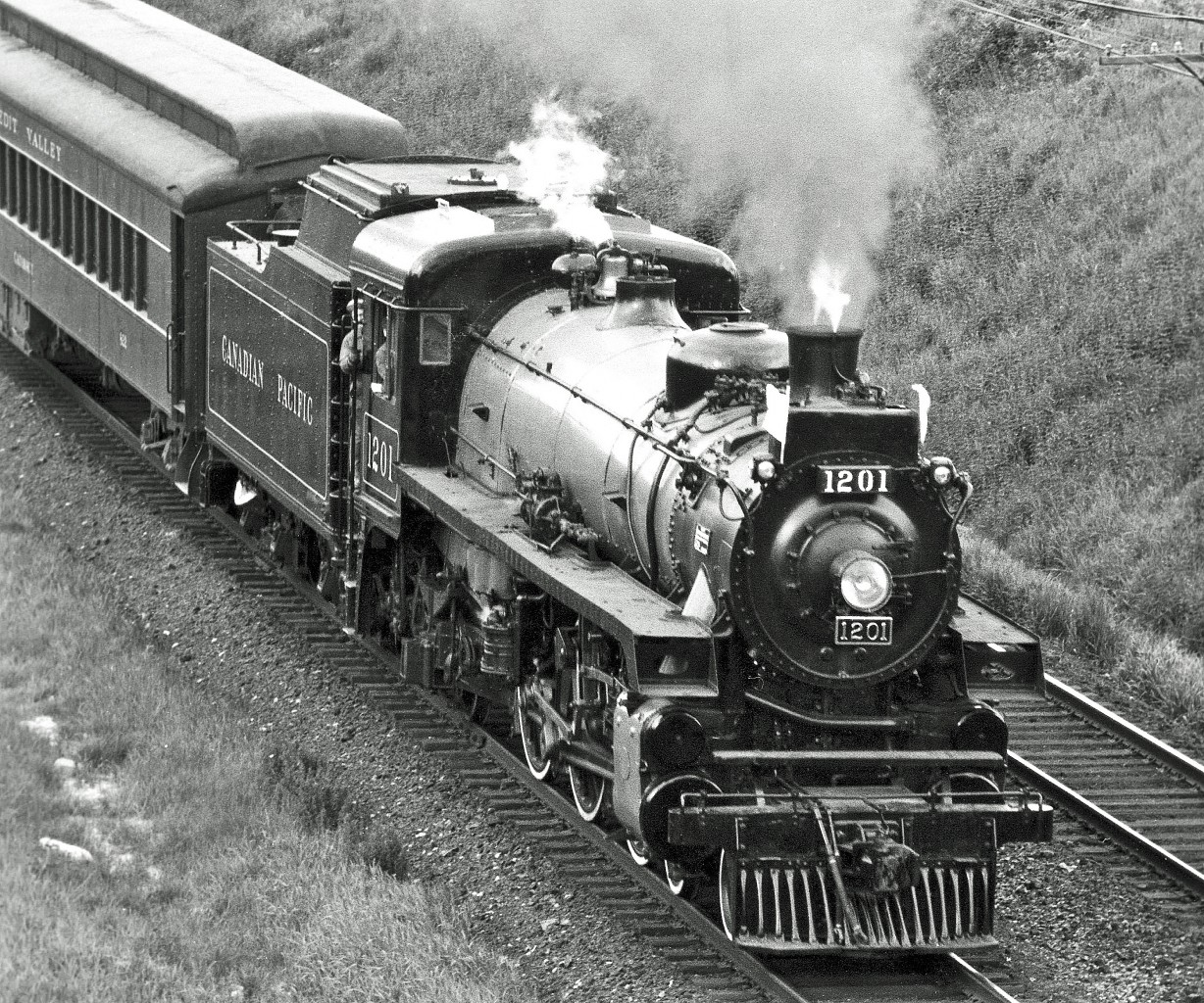 After being restored, Pacific-type #1201 made several test runs.  Emerging from the doorway is my friend, Canadian actor Mr. Guy Sanvido.  Circa May 1976.